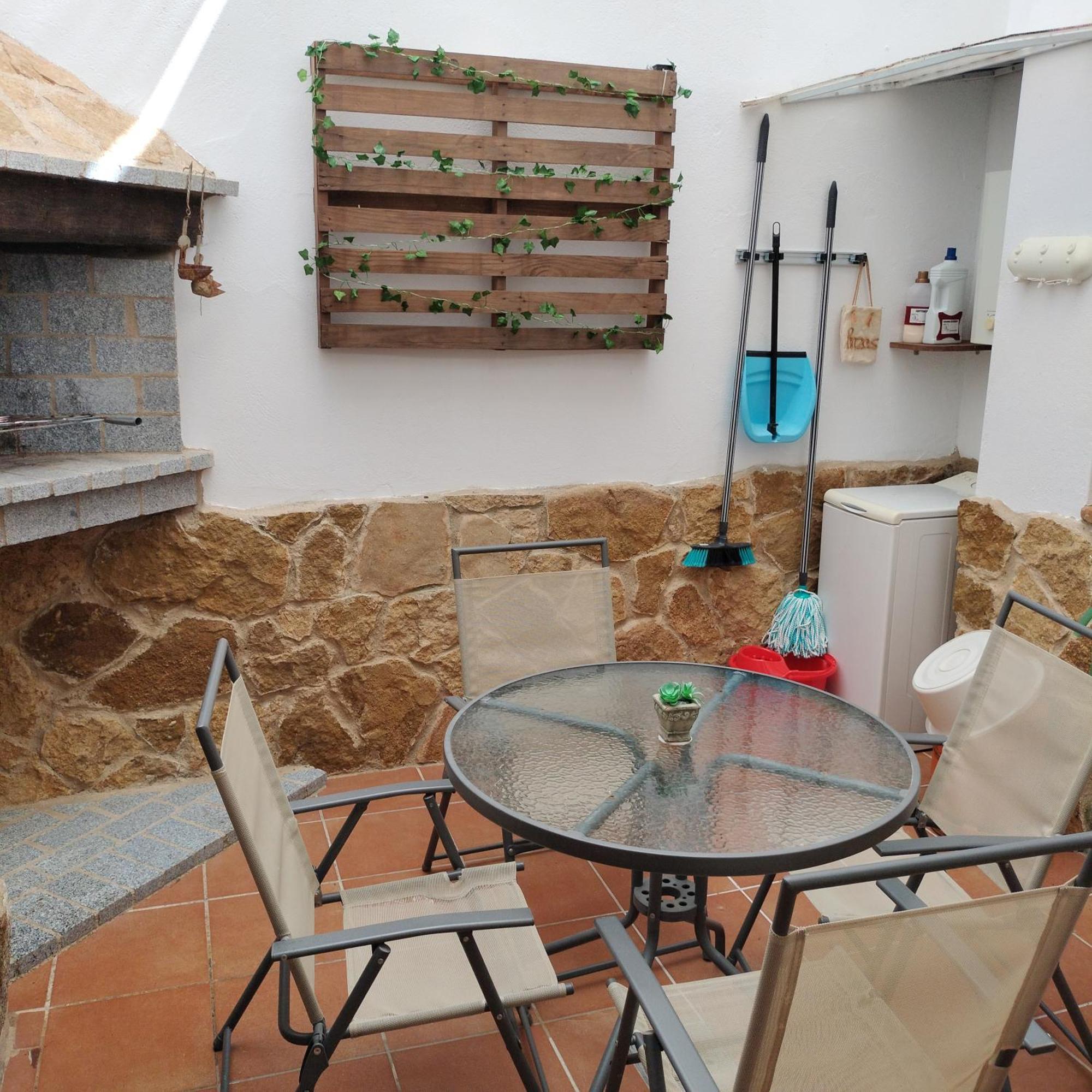 La Casina De Carmina Arroyomolinos de Montánchez Exterior foto